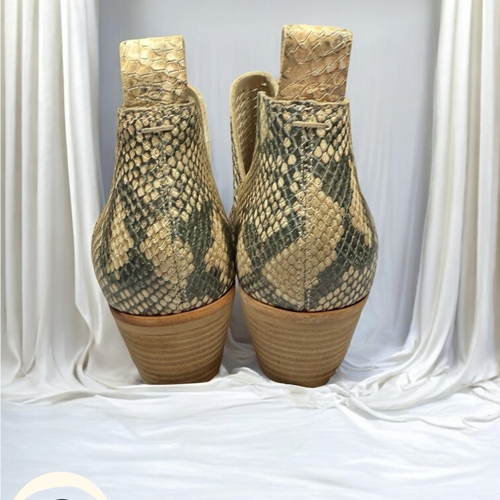 Dolce Vita Boots  size 6.5 Western Booties Pointed Toe Block Heel - Picture 4 of 9